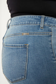 High Rise Jeans | Plus!